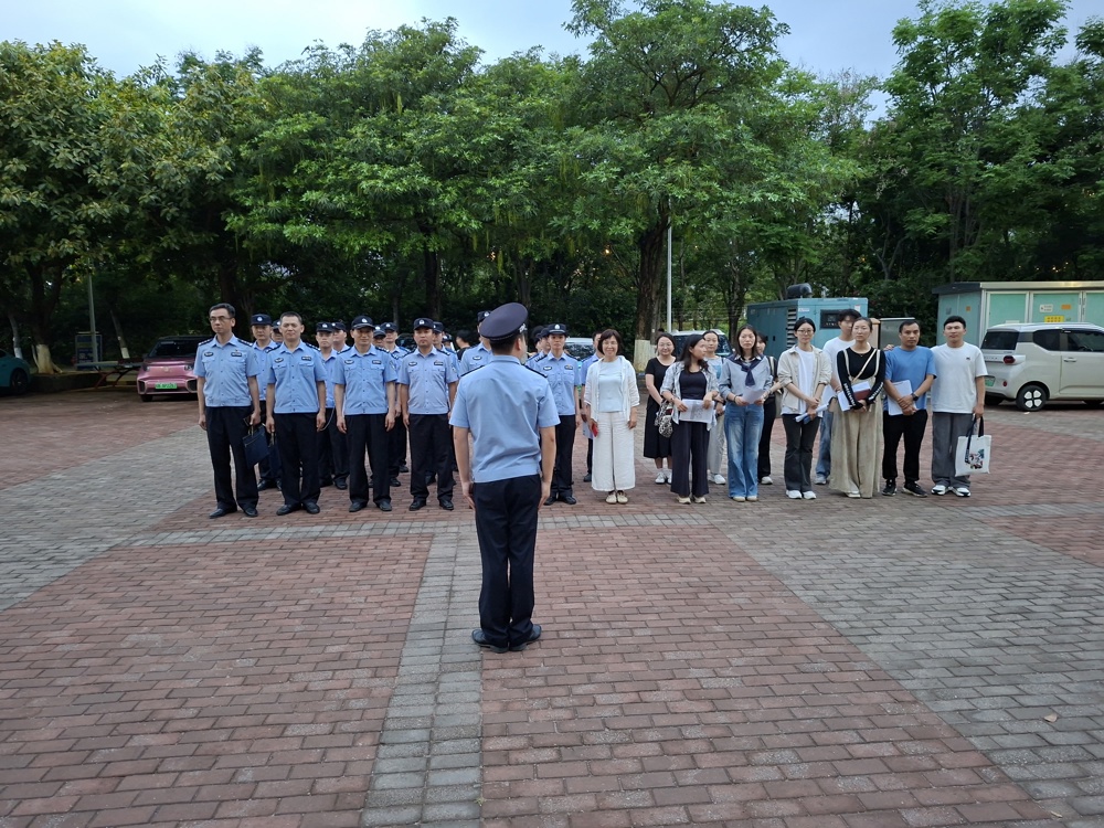 参与专项行动的警校全体人员 参与专项行动的警校全体人员