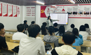 电子信息工程学院开展英语学习经验分享交流会