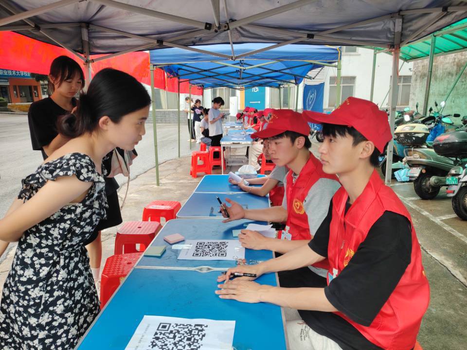 图示, 示意图
中度可信度描述已自动生成:ver1