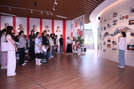 taptap官网青马班学员赴柳州青少年宫参观党的柳州青年运动史展览