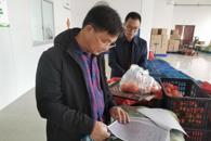 校领导率队调研taptap官网食堂食材供应商