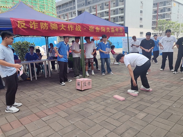 闯关游戏
