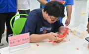 “一瓜解‘暑’，双选‘职’达”——机电工程学院夏日清凉活动暖人心
