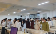 2025模具设计与制造1班开展“家国同频·青春共振新时代”主题团日活动