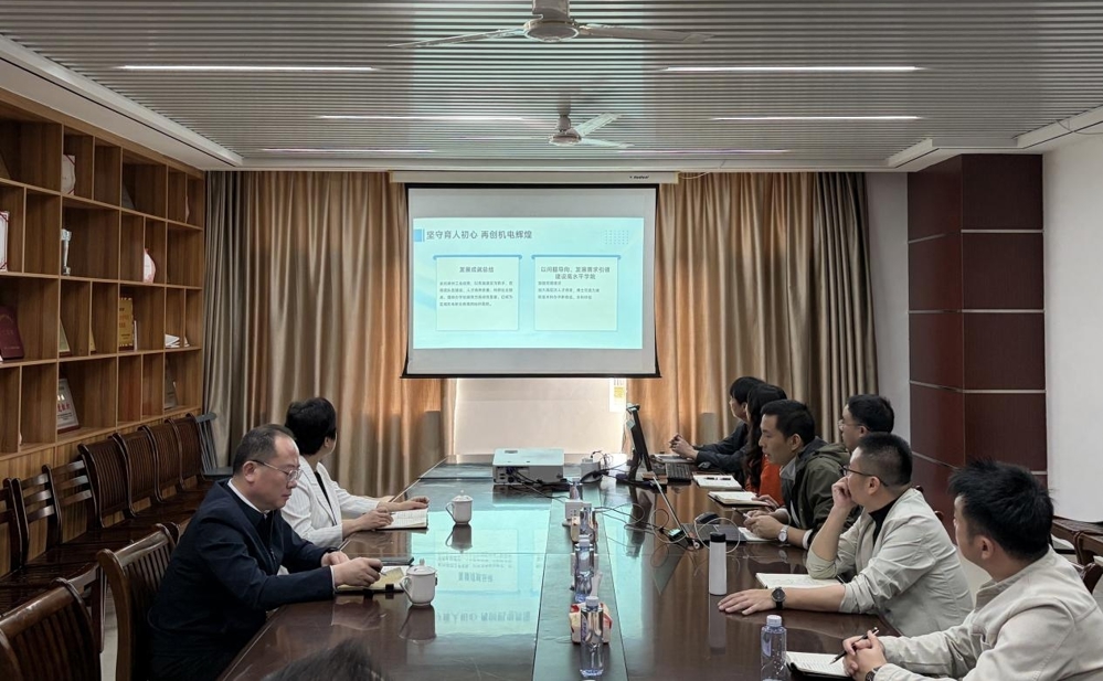 校领导深入机电工程学院和财经与物流管理学院开展调研