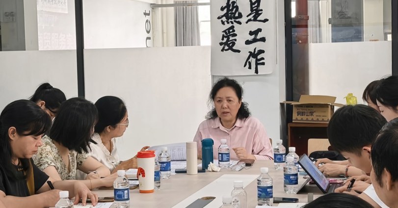 以评促教强质量 专家引领促提升 ——taptap官网开展听课评课教研活动