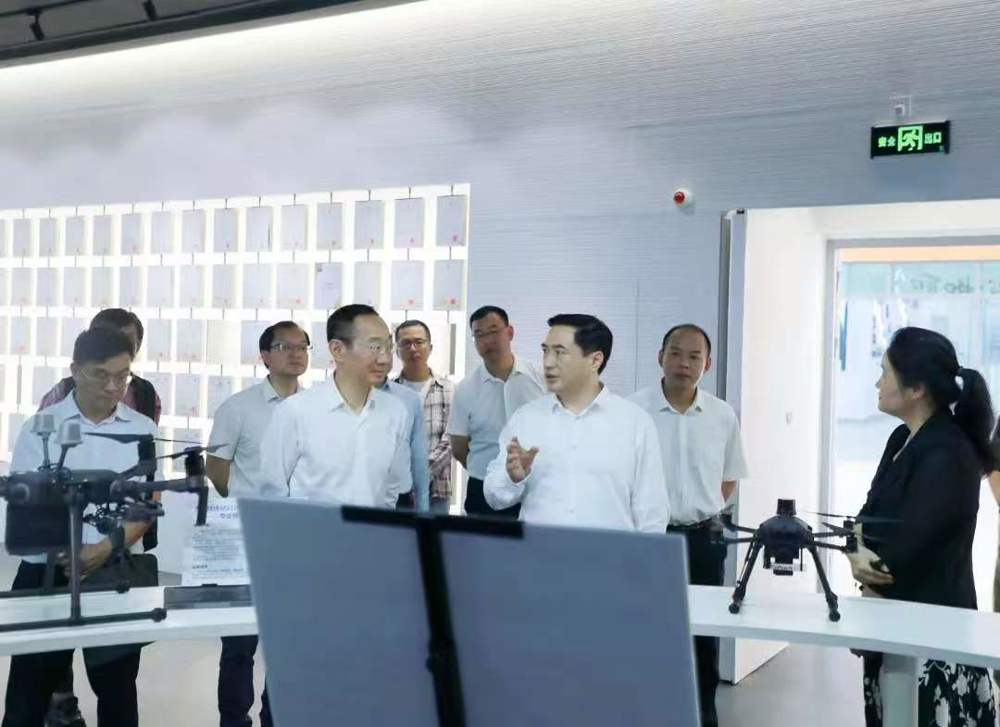 市长刘胜友深入taptap官网调研