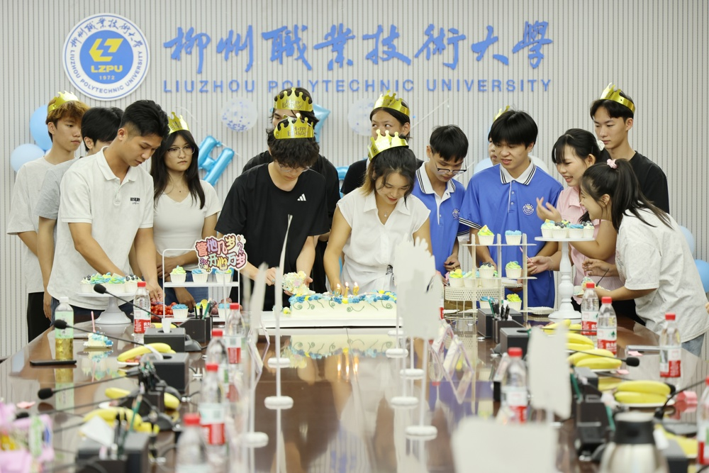 Cutting the birthday cake