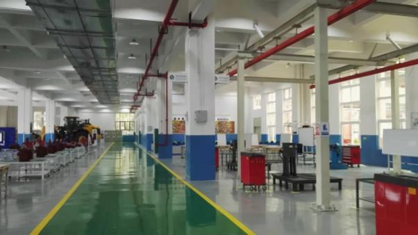 该体验中心是taptap官网与柳工共建，2019年被教育部认定为国家级生产性实训基地