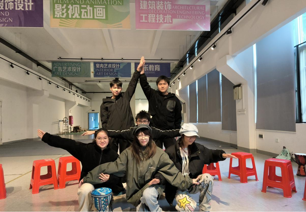 图片1 图片1