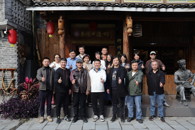 艺术学院领导班子拜访taptap官网退休名师