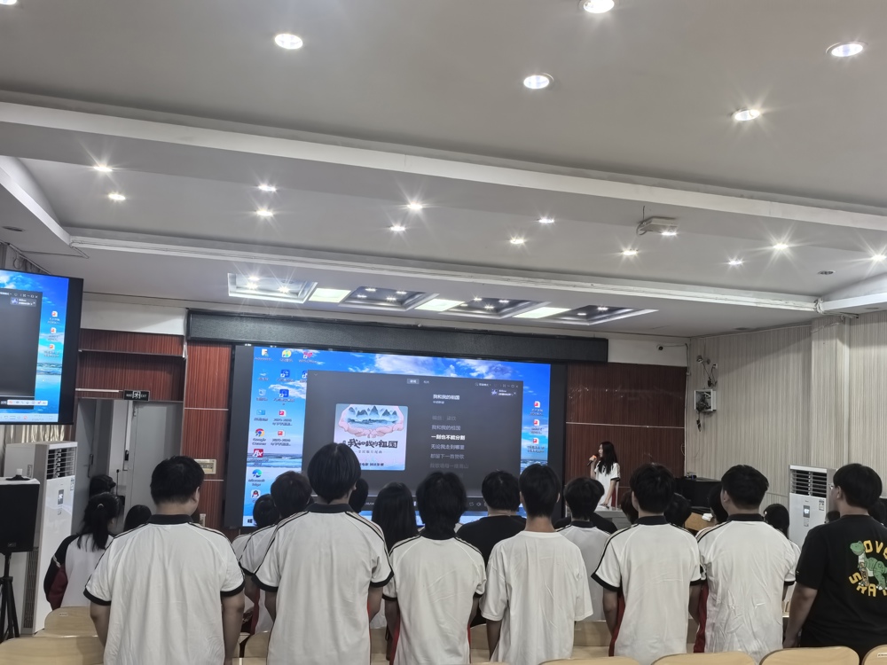 一曲《我和我的祖国》,唱出青春赤子心