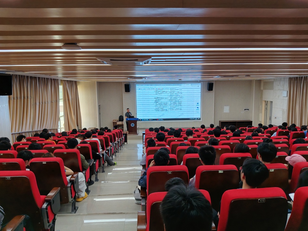 精准指导，助力升学——学校举办2026年广西专升本政策解读暨志愿指导讲座